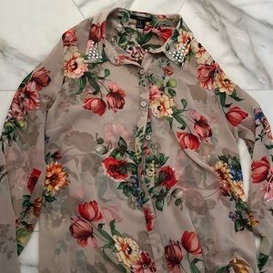 Forever 21 studded collar floral blouse